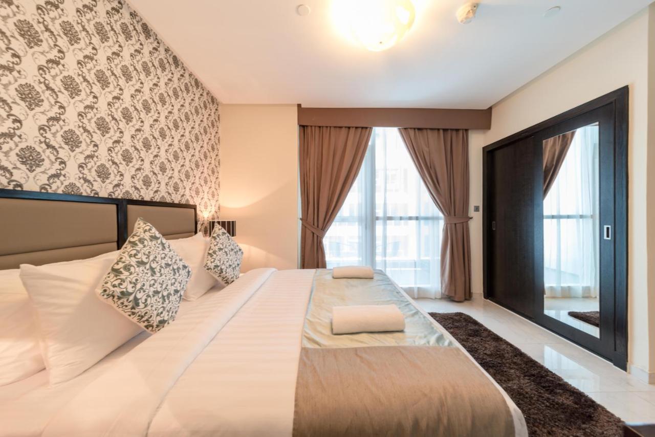 دبي Hometown Apartments - Luxury And Spacious 3 Bedroom Apartment In Marina المظهر الخارجي الصورة